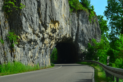 Les mini-tunnels de la Talstrasse le long de la rivière Donau