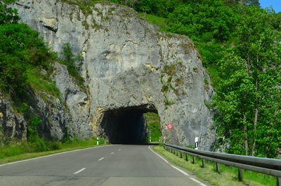 Les mini-tunnels de la Talstrasse le long de la rivière Donau
