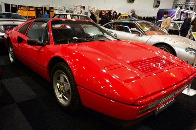 La Ferrari 328: 8 cylindres en V pour 3,2L et 270 cv