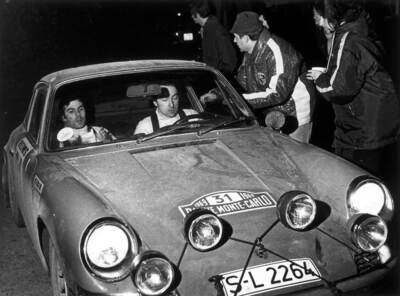Gérard Larousse au départ d'une étape au rallye de Monte-Carlo de 1969